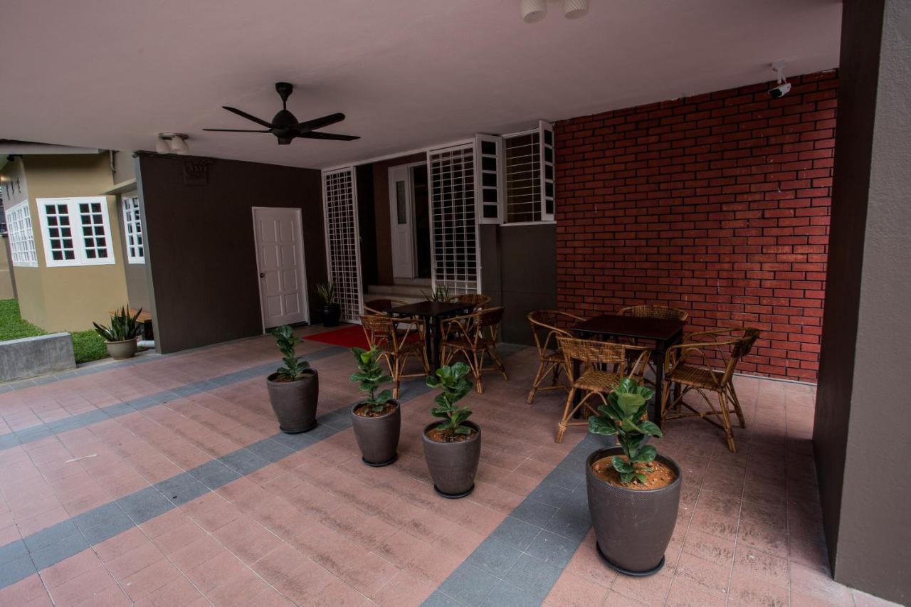 Concordia Inn George Town Exterior photo